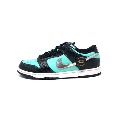 Nike Dunk SB Low Diamond Supply Co. 